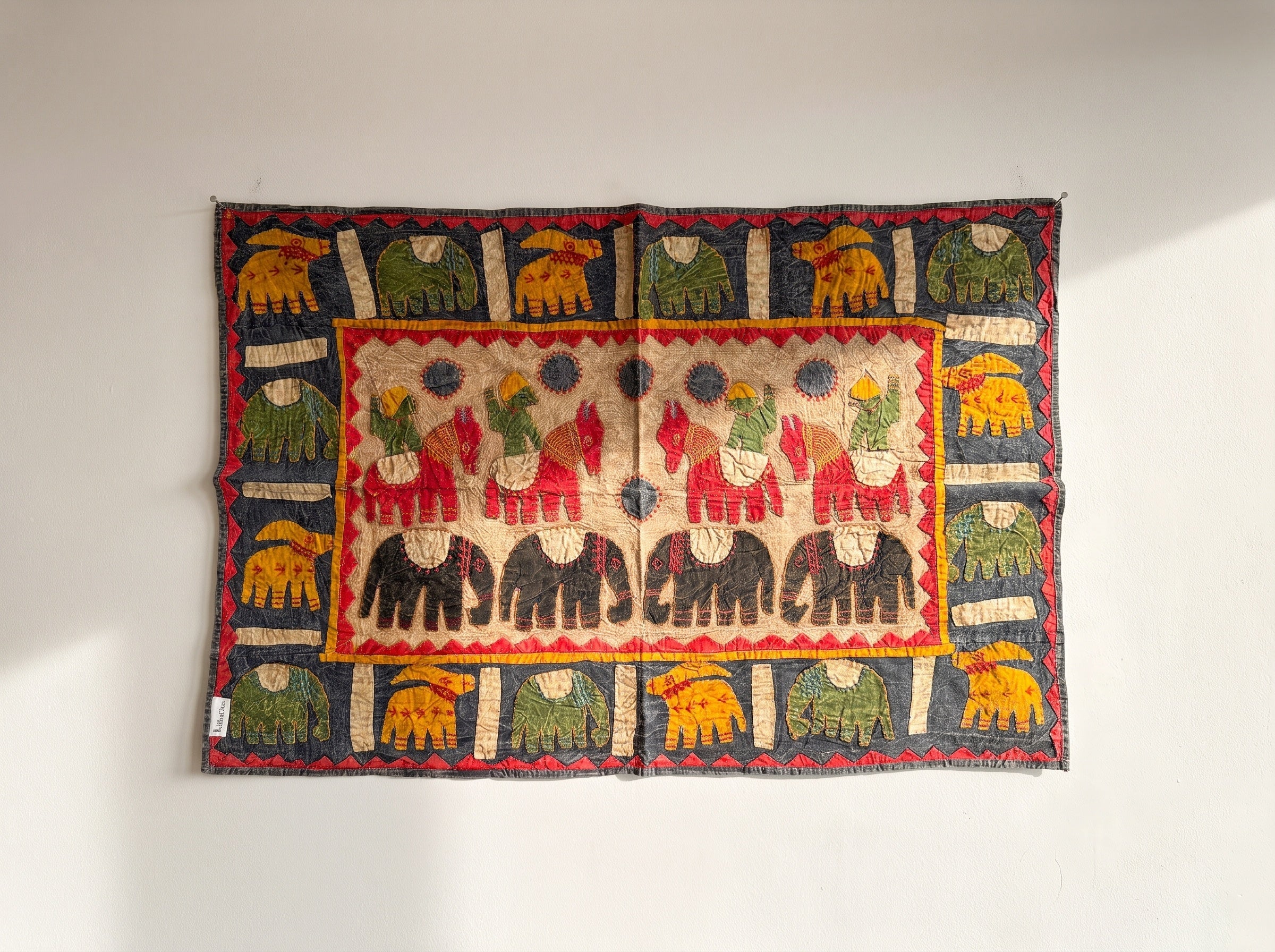 Bunchberry Appliqué Pure Cotton Wall Hanging