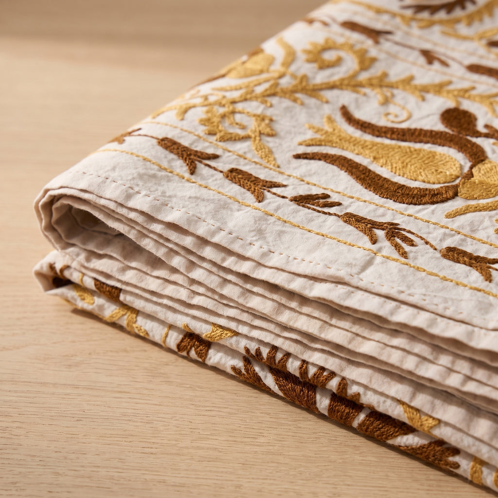 Plaid Suzani en coton brodé main Whispering Dawn