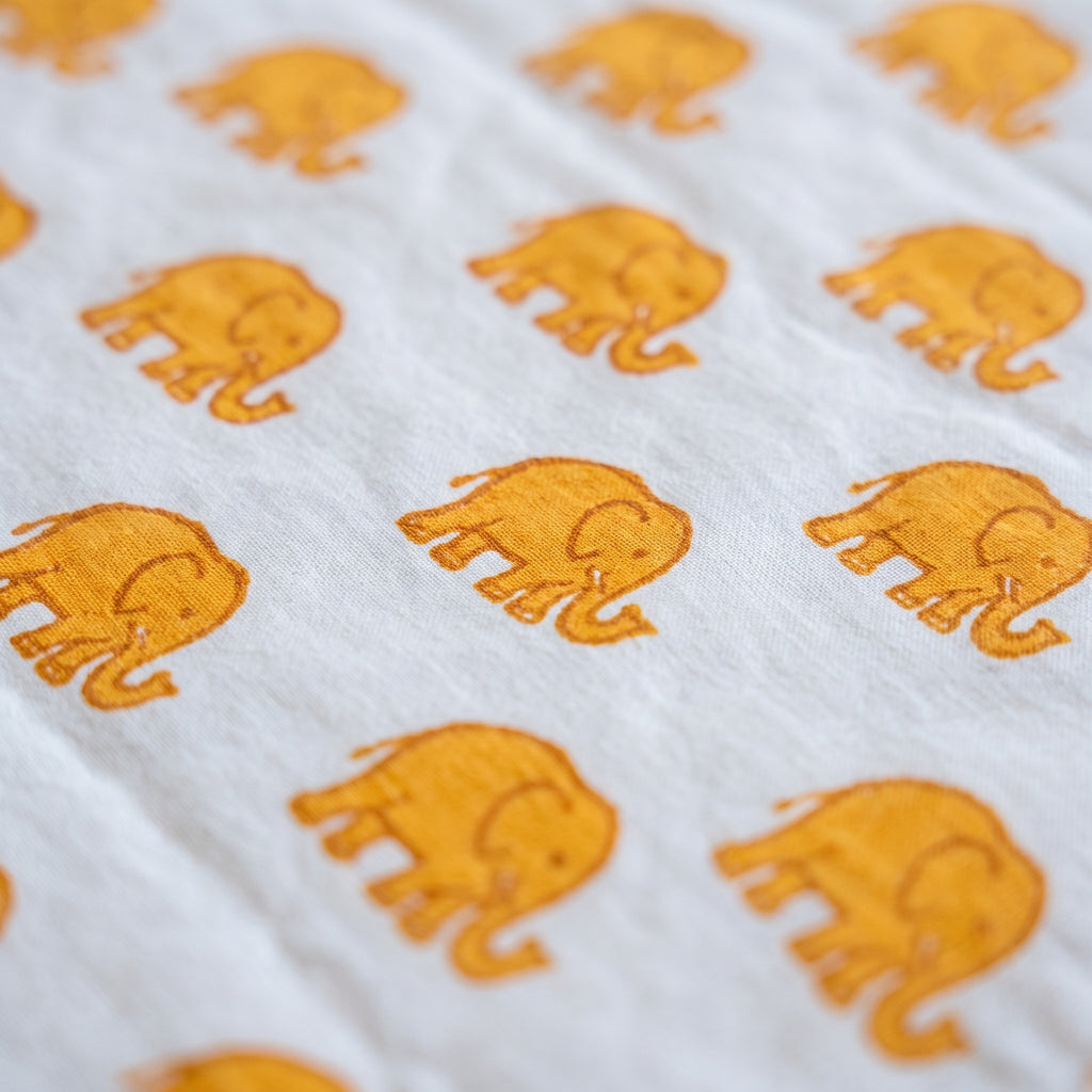 Elephant Wishes reversible cotton baby blanket, side two, macro