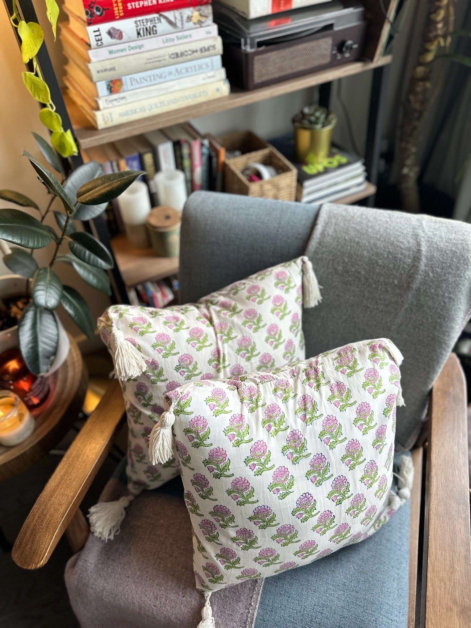 Cottage Bloom Throw Cushion Cover