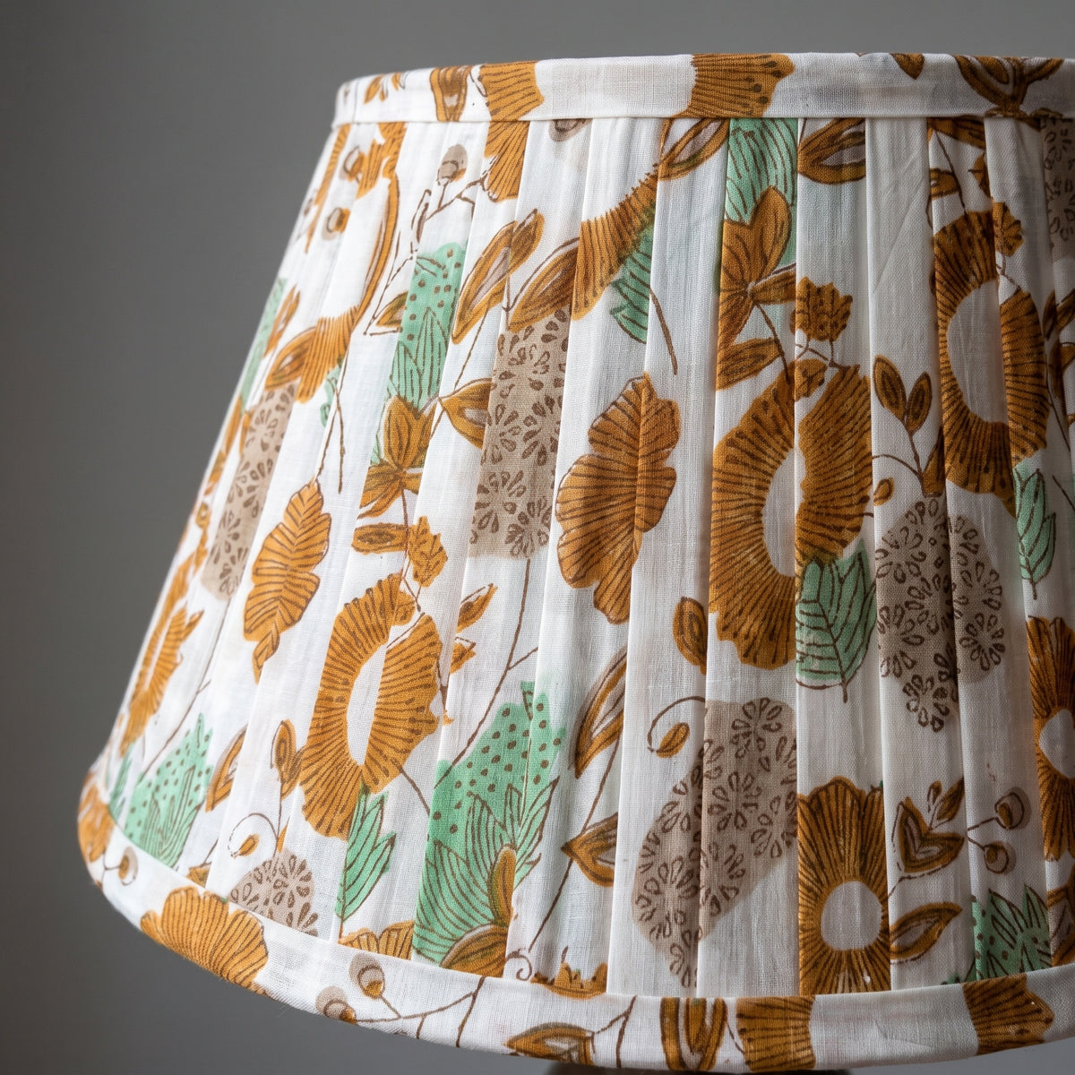 Riverbend Luxury Handmade Pleated Cotton UNO Lampshade