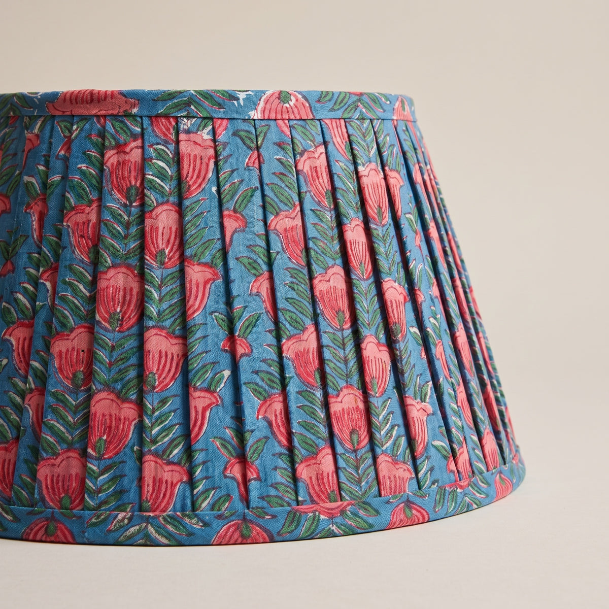 Meadow Song Luxury Handmade Pleated Cotton UNO Lampshade