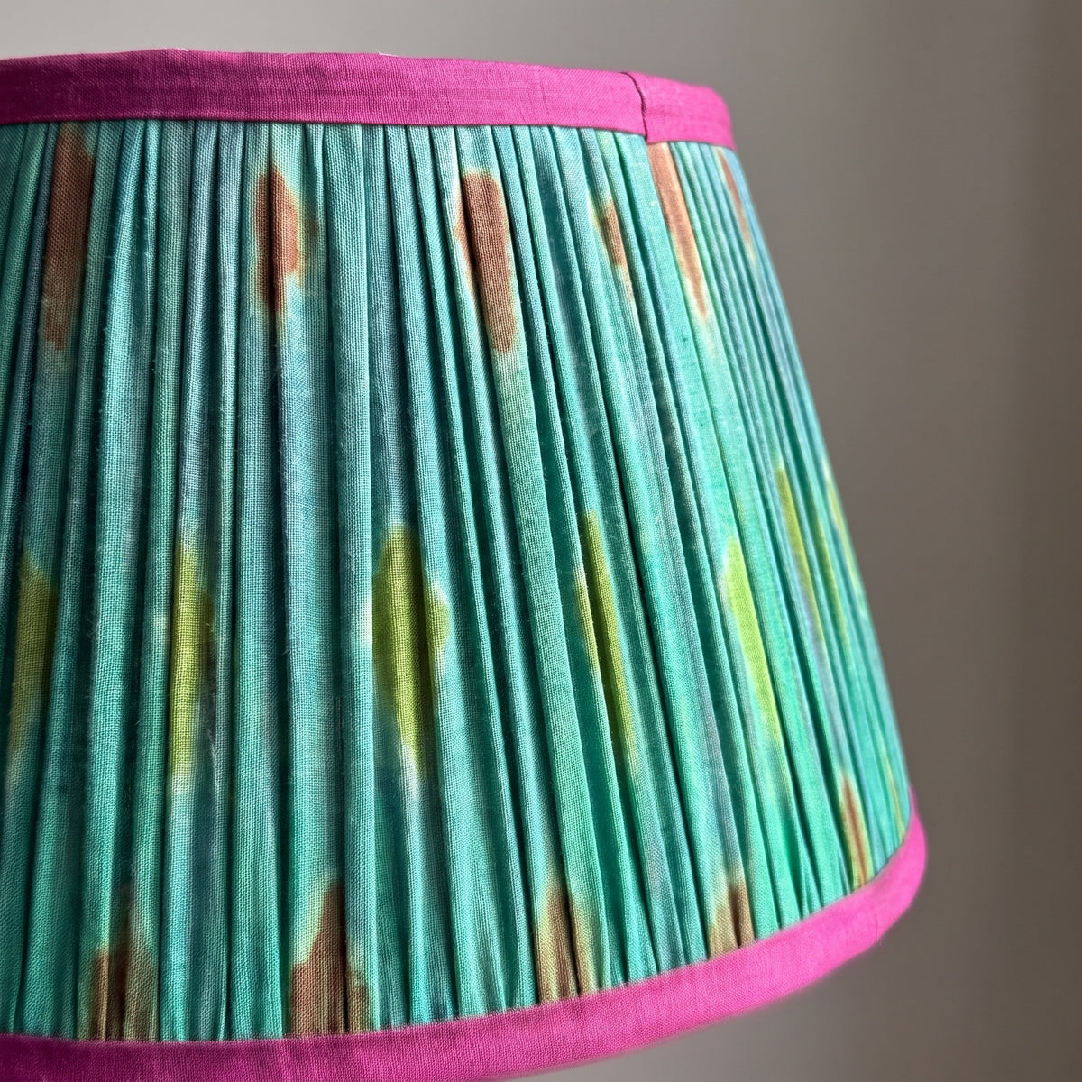 Meadowlark Luxury Handmade Pleated Cotton UNO Lampshade