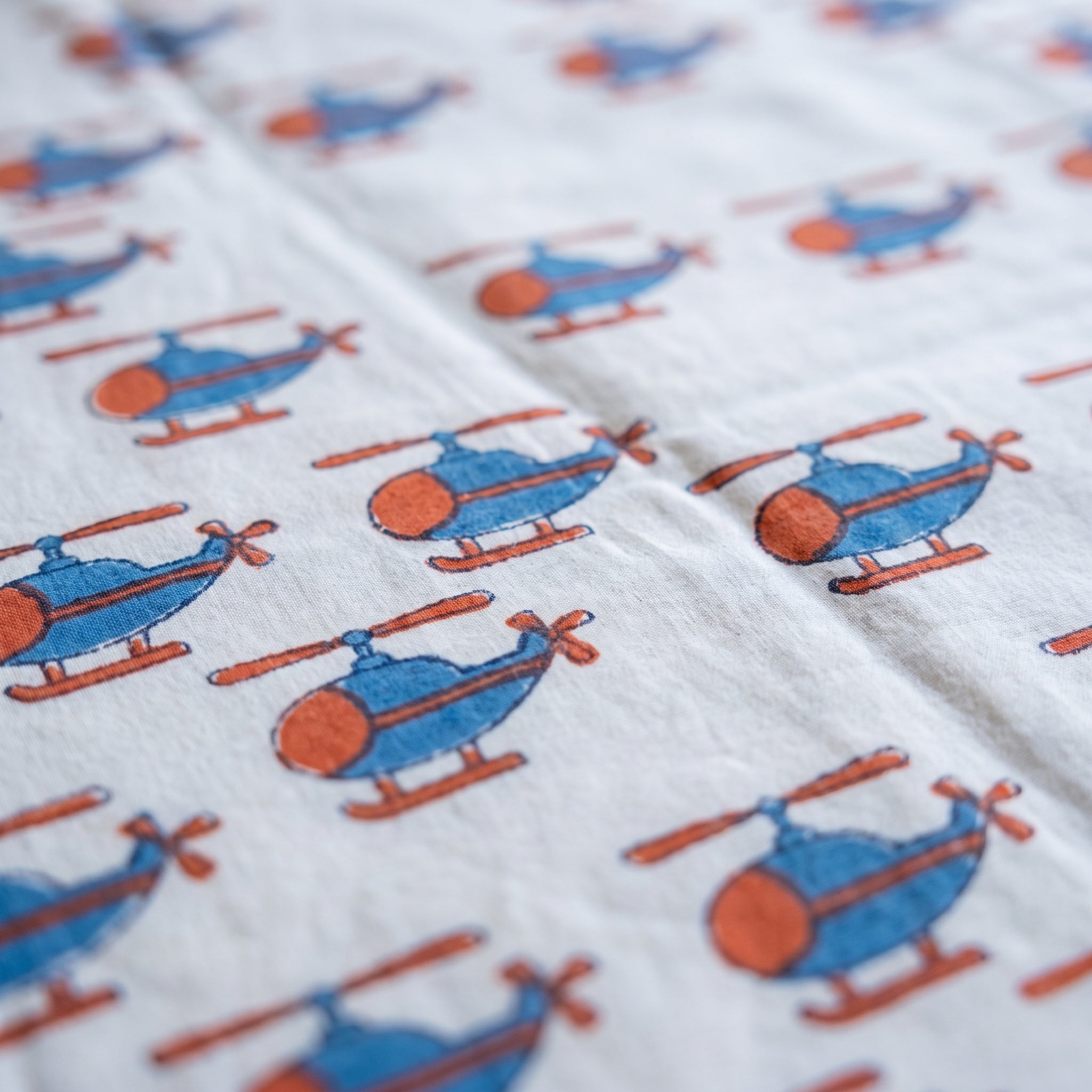 Merveilles volantes - Couverture artisanale pour bébé 100 % coton faite à la main