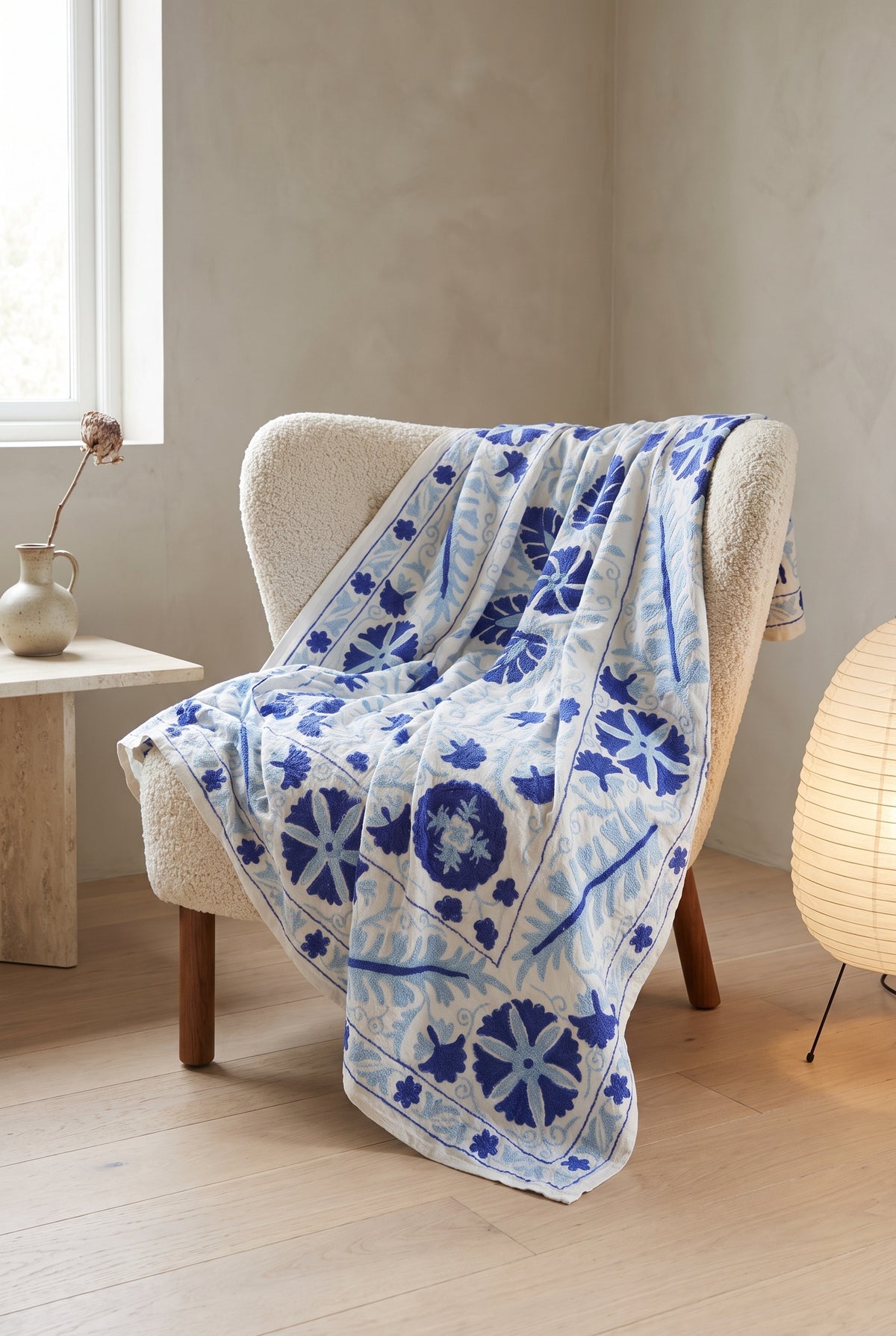 Jeté Suzani en coton brodé main Dew Fern