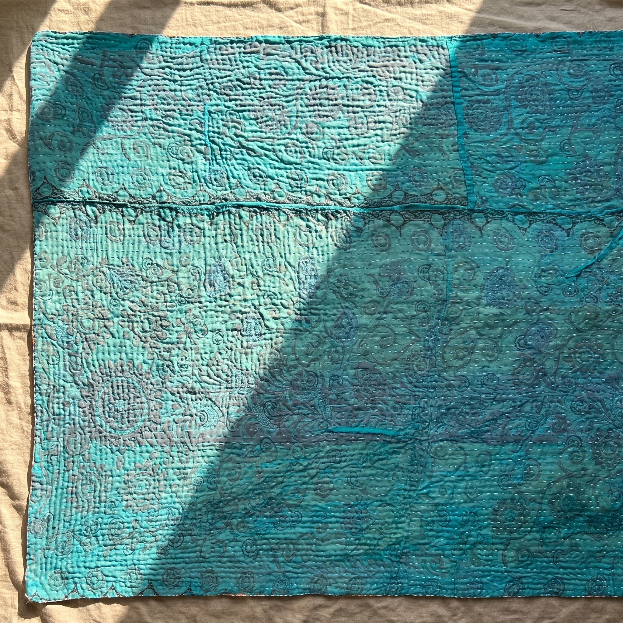 Jeté en coton kantha vintage Desert Stone