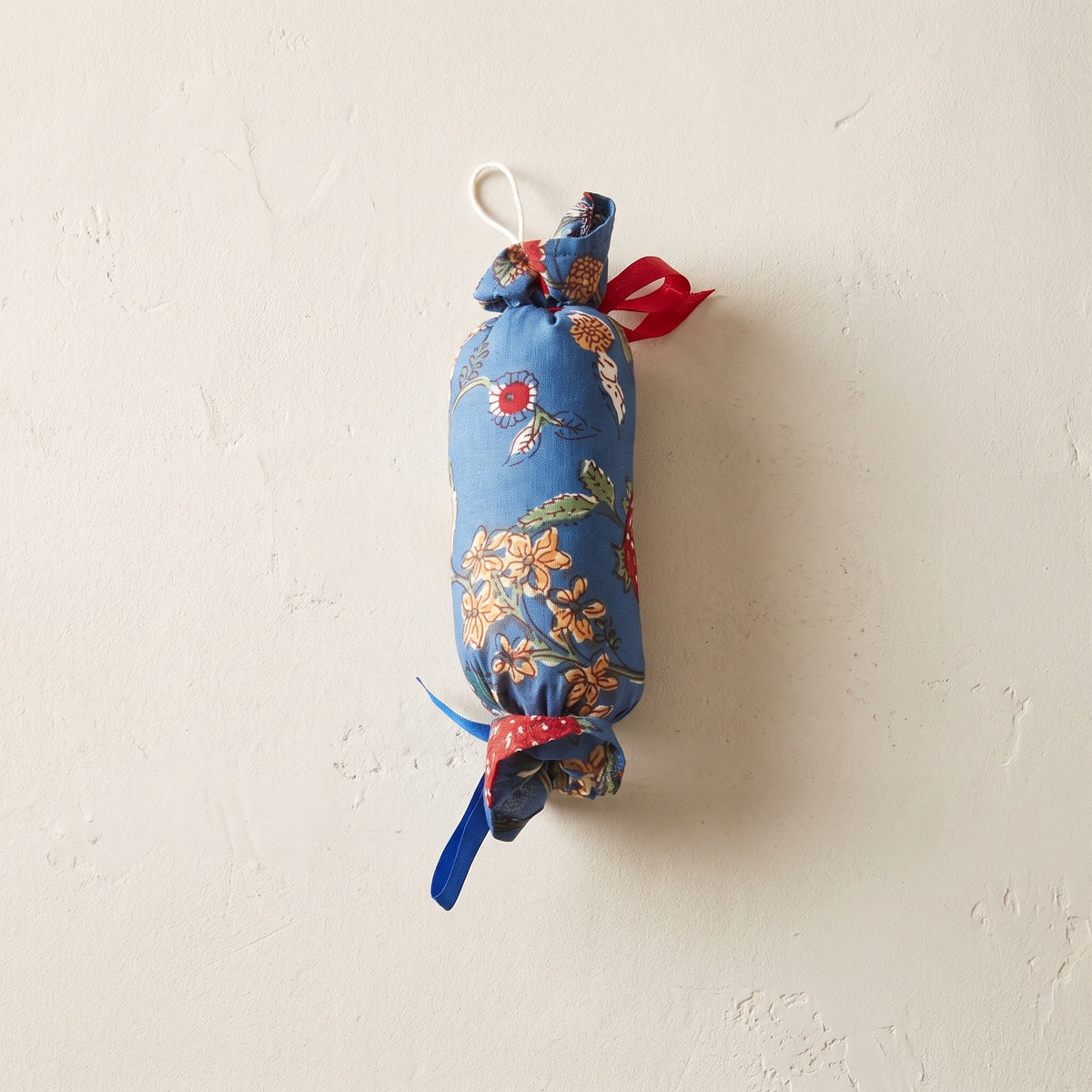 Mirth Bloom handcrafted cotton Christmas ornament – studio photograph