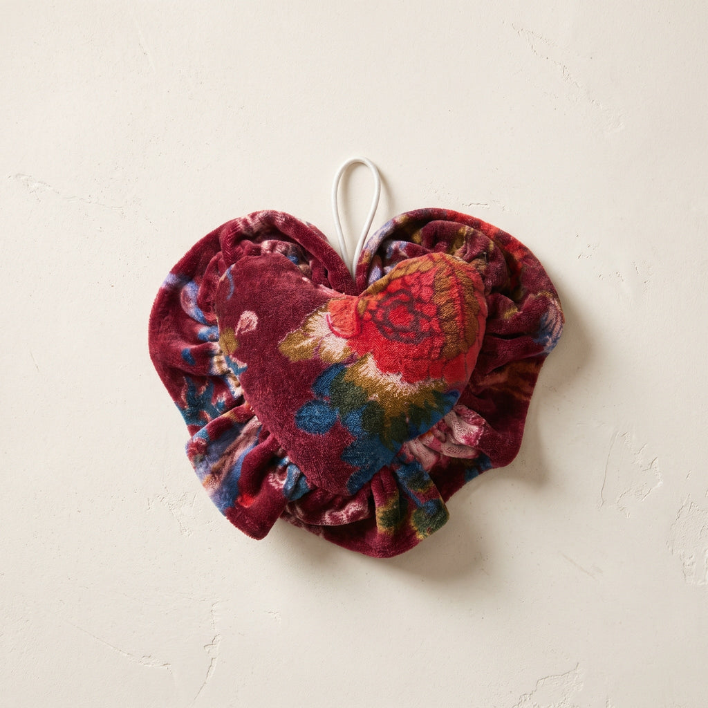 Gilded Amber cotton heart ornament – studio view