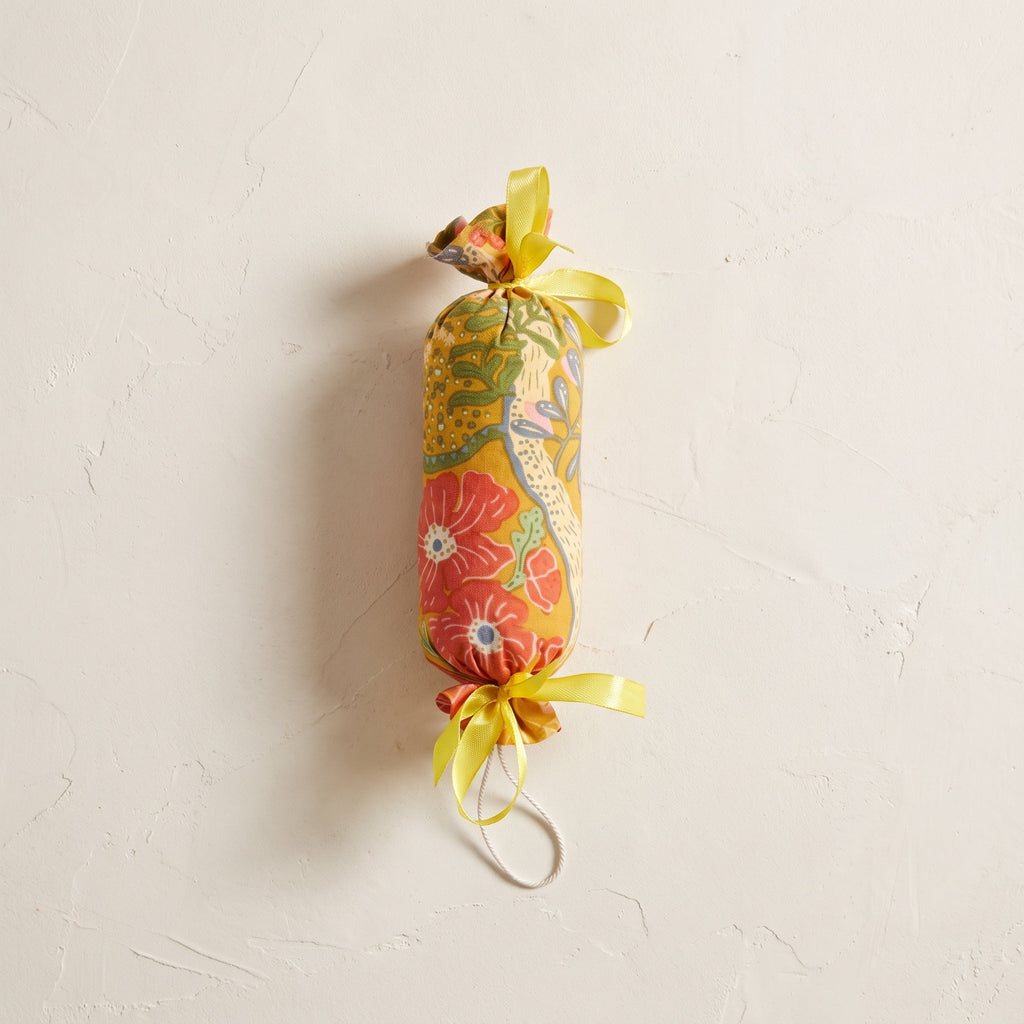 Heirloom Amber handcrafted cotton Christmas ornament – studio photograph